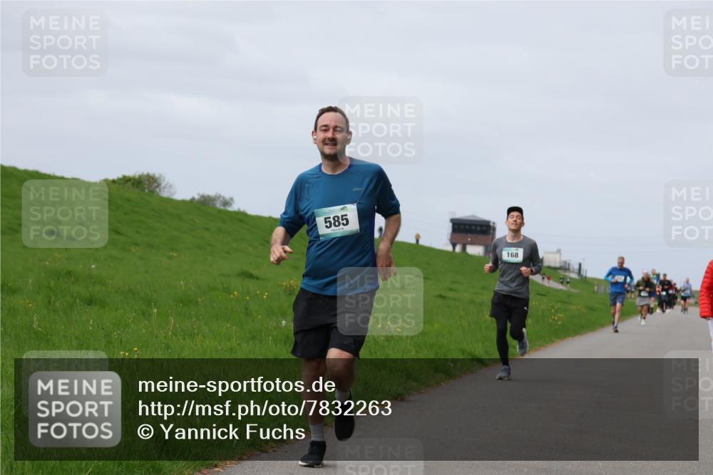 04.05.2025 - 8. Wedeler Halbmarathon Yannick Fuchs http://msf.ph/oto/7832263 04.05.2025 11:41:14 Laufen 585, 168 meine-sportfotos.de