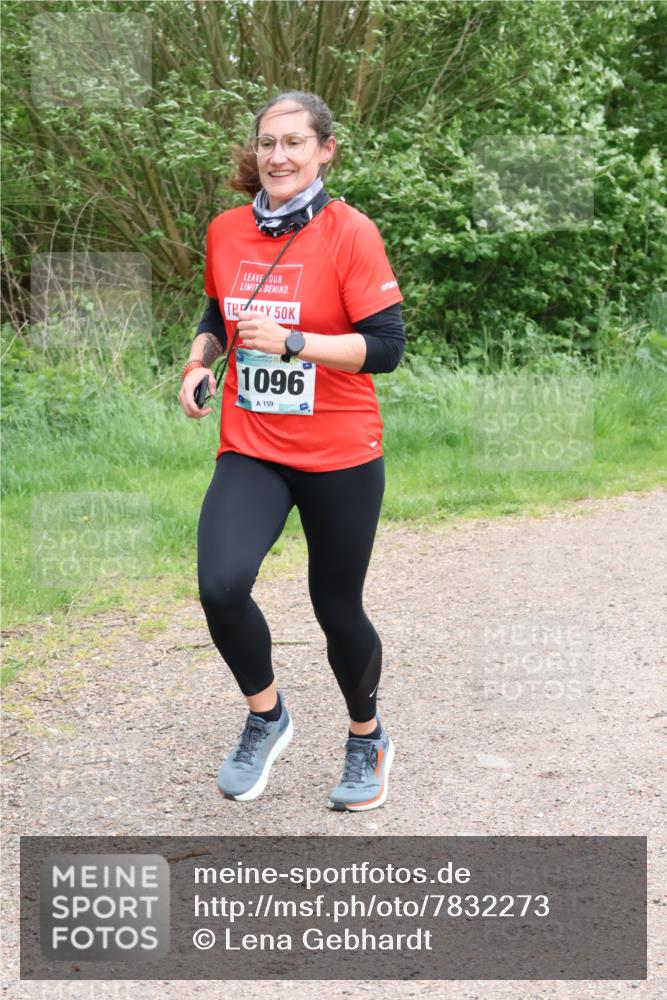 04.05.2025 - 8. Wedeler Halbmarathon Lena Gebhardt http://msf.ph/oto/7832273 04.05.2025 11:19:44 Laufen 50, 1096, 159 meine-sportfotos.de