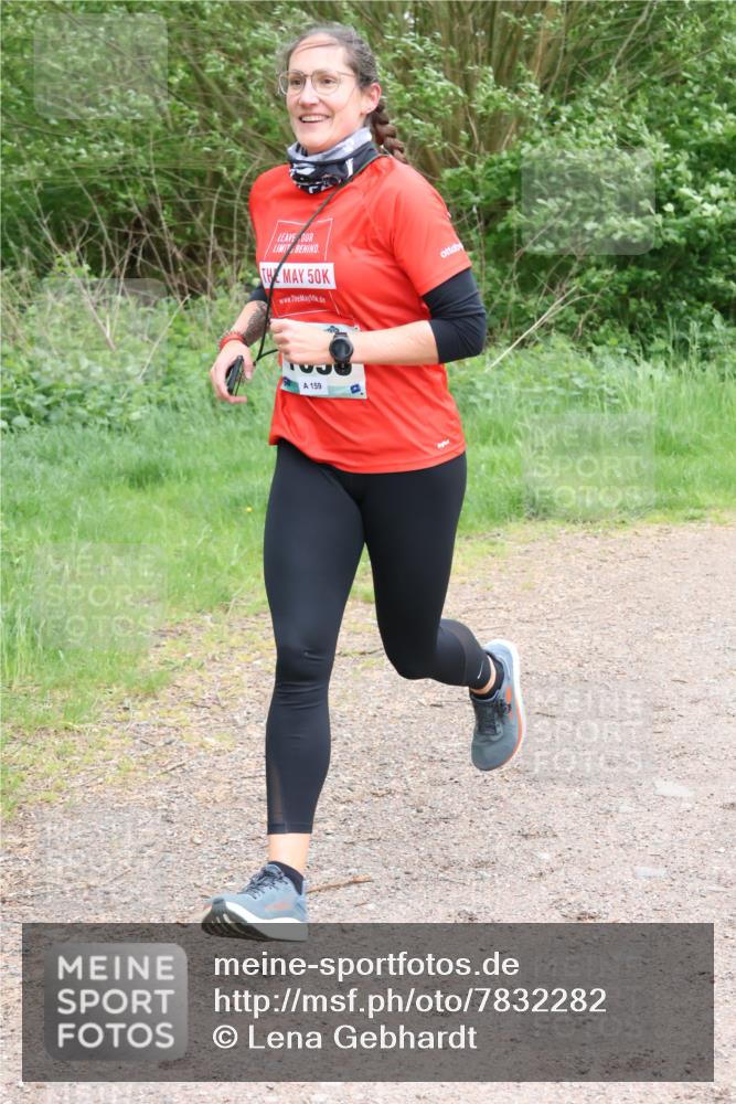 04.05.2025 - 8. Wedeler Halbmarathon Lena Gebhardt http://msf.ph/oto/7832282 04.05.2025 11:19:45 Laufen 50, 50, 159 meine-sportfotos.de