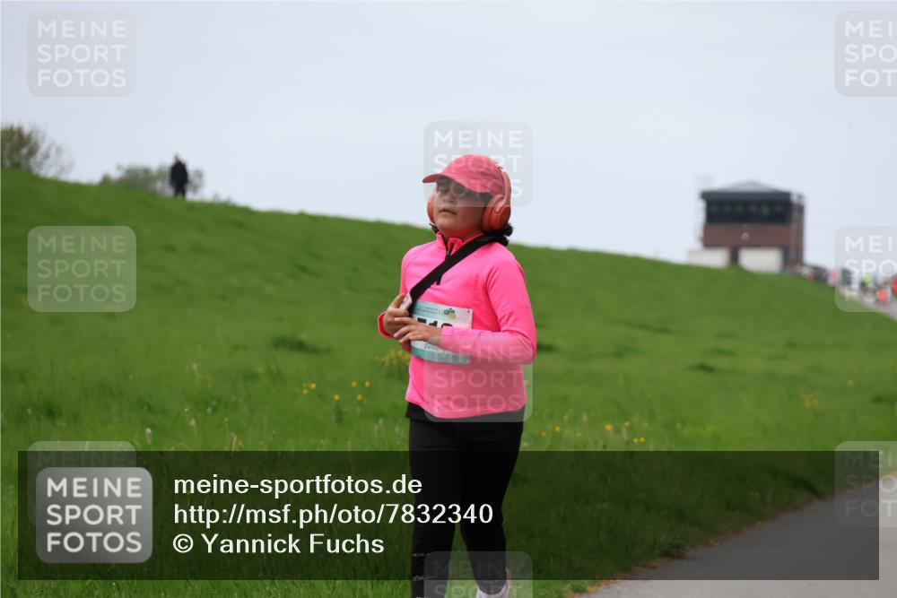 04.05.2025 - 8. Wedeler Halbmarathon Yannick Fuchs http://msf.ph/oto/7832340 04.05.2025 11:21:07 Laufen  meine-sportfotos.de