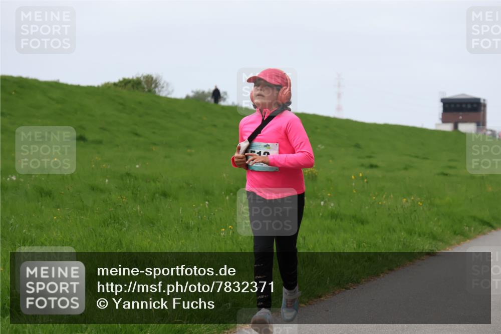 04.05.2025 - 8. Wedeler Halbmarathon Yannick Fuchs http://msf.ph/oto/7832371 04.05.2025 11:21:08 Laufen 417, 5 meine-sportfotos.de