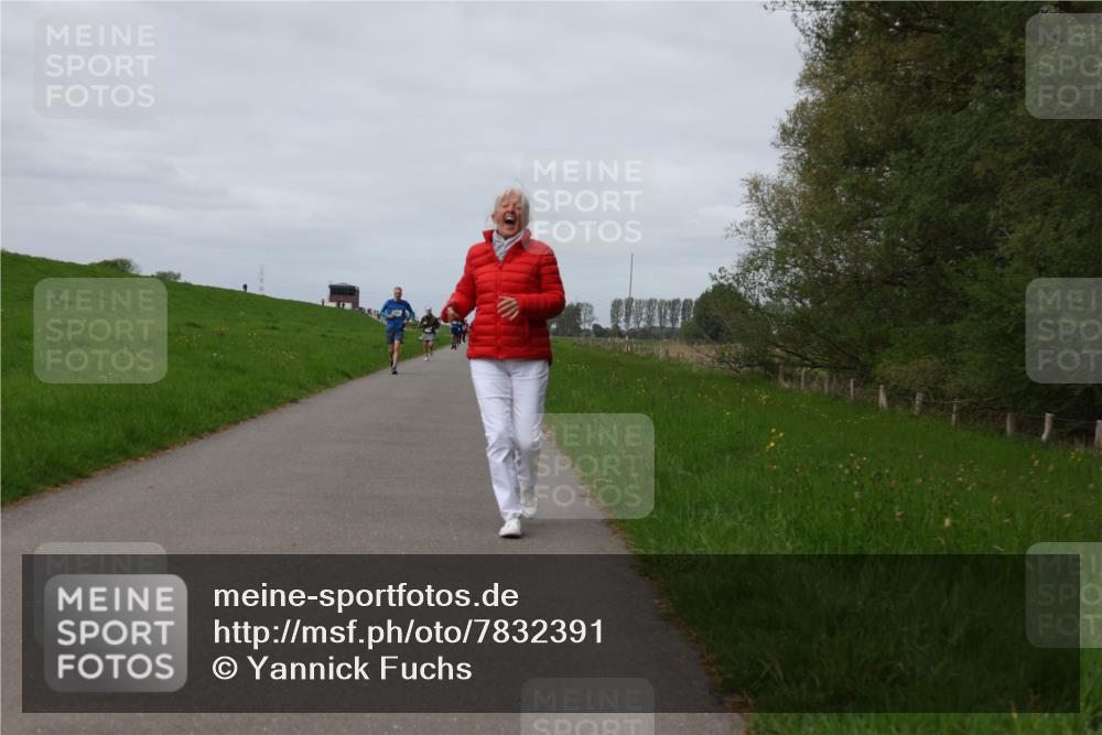 04.05.2025 - 8. Wedeler Halbmarathon Yannick Fuchs http://msf.ph/oto/7832391 04.05.2025 11:41:22 Laufen  meine-sportfotos.de