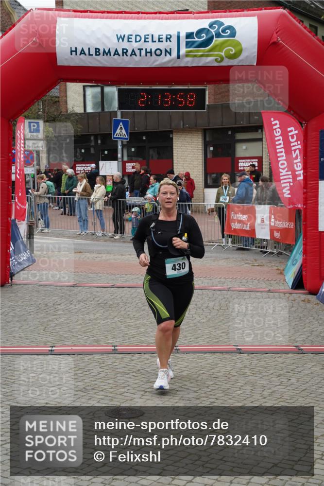 04.05.2025 - 8. Wedeler Halbmarathon Felixshl http://msf.ph/oto/7832410 04.05.2025 12:13:56 Ziel 430 meine-sportfotos.de