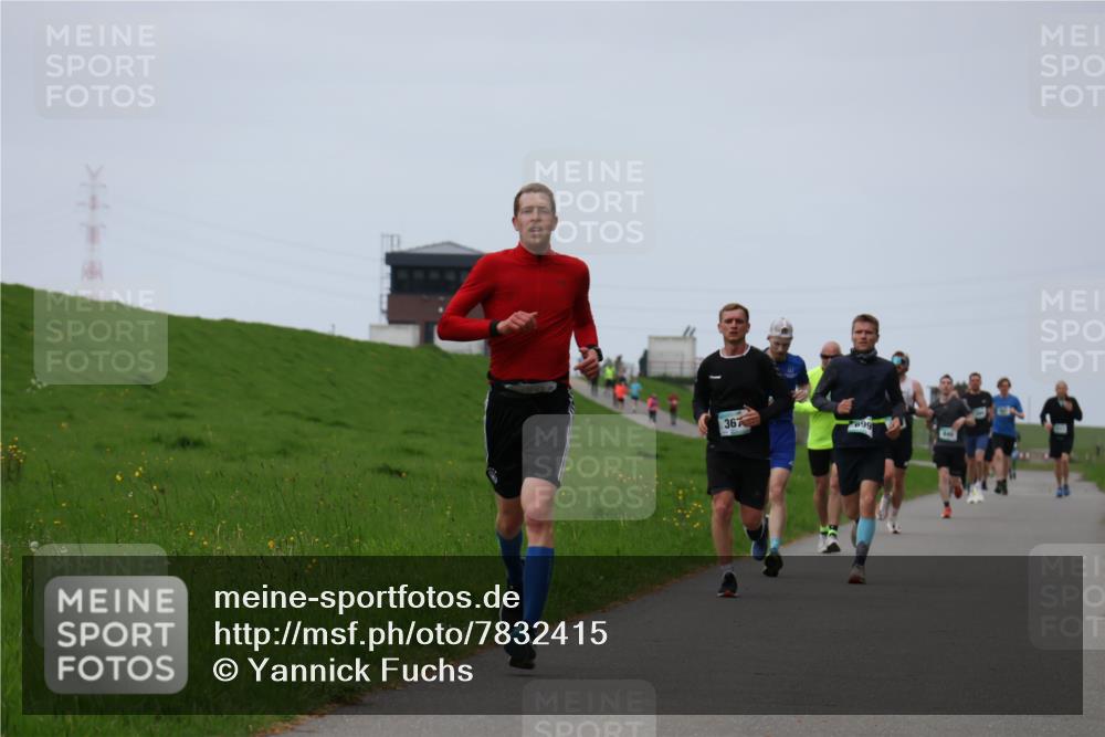 04.05.2025 - 8. Wedeler Halbmarathon Yannick Fuchs http://msf.ph/oto/7832415 04.05.2025 11:21:10 Laufen 36, 99 meine-sportfotos.de