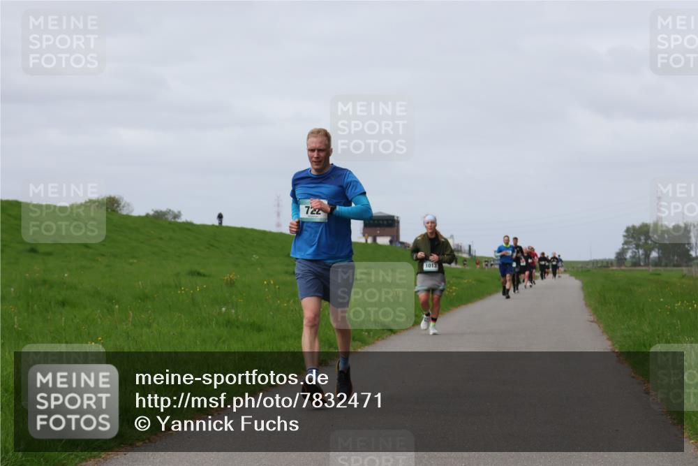 04.05.2025 - 8. Wedeler Halbmarathon Yannick Fuchs http://msf.ph/oto/7832471 04.05.2025 11:41:29 Laufen 722, 1013 meine-sportfotos.de