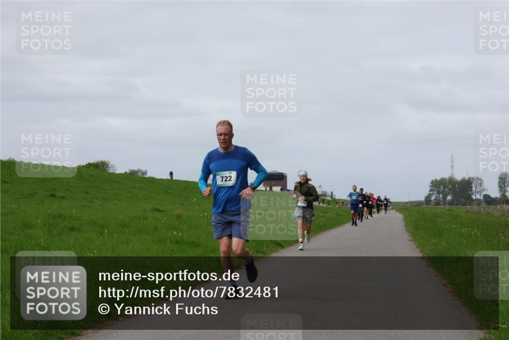 04.05.2025 - 8. Wedeler Halbmarathon Yannick Fuchs http://msf.ph/oto/7832481 04.05.2025 11:41:29 Laufen 722, 1013 meine-sportfotos.de