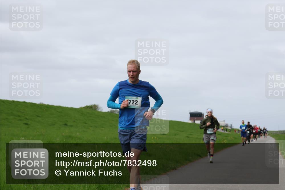 04.05.2025 - 8. Wedeler Halbmarathon Yannick Fuchs http://msf.ph/oto/7832498 04.05.2025 11:41:30 Laufen 722, 1013 meine-sportfotos.de