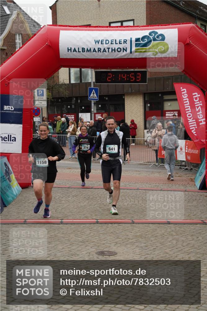 04.05.2025 - 8. Wedeler Halbmarathon Felixshl http://msf.ph/oto/7832503 04.05.2025 12:14:51 Ziel 274, 641, 1158 meine-sportfotos.de