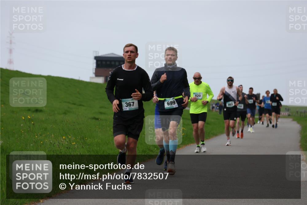 04.05.2025 - 8. Wedeler Halbmarathon Yannick Fuchs http://msf.ph/oto/7832507 04.05.2025 11:21:15 Laufen 367, 699, 820, 863 meine-sportfotos.de