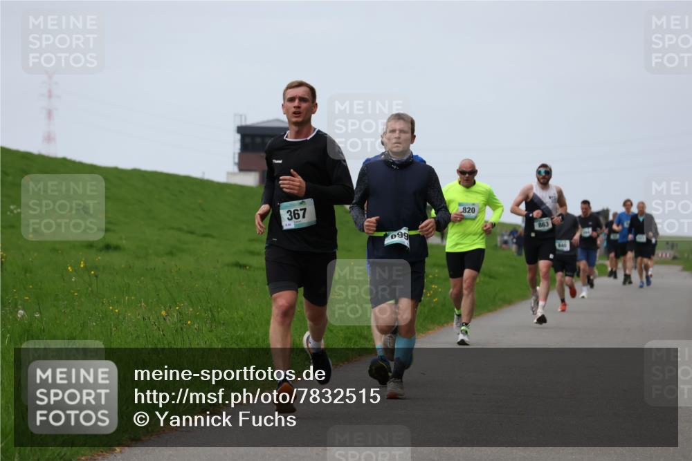 04.05.2025 - 8. Wedeler Halbmarathon Yannick Fuchs http://msf.ph/oto/7832515 04.05.2025 11:21:15 Laufen 367, 699, 820, 863, 640 meine-sportfotos.de