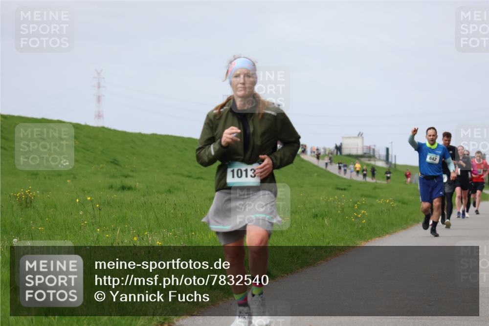 04.05.2025 - 8. Wedeler Halbmarathon Yannick Fuchs http://msf.ph/oto/7832540 04.05.2025 11:41:32 Laufen 1013, 842 meine-sportfotos.de