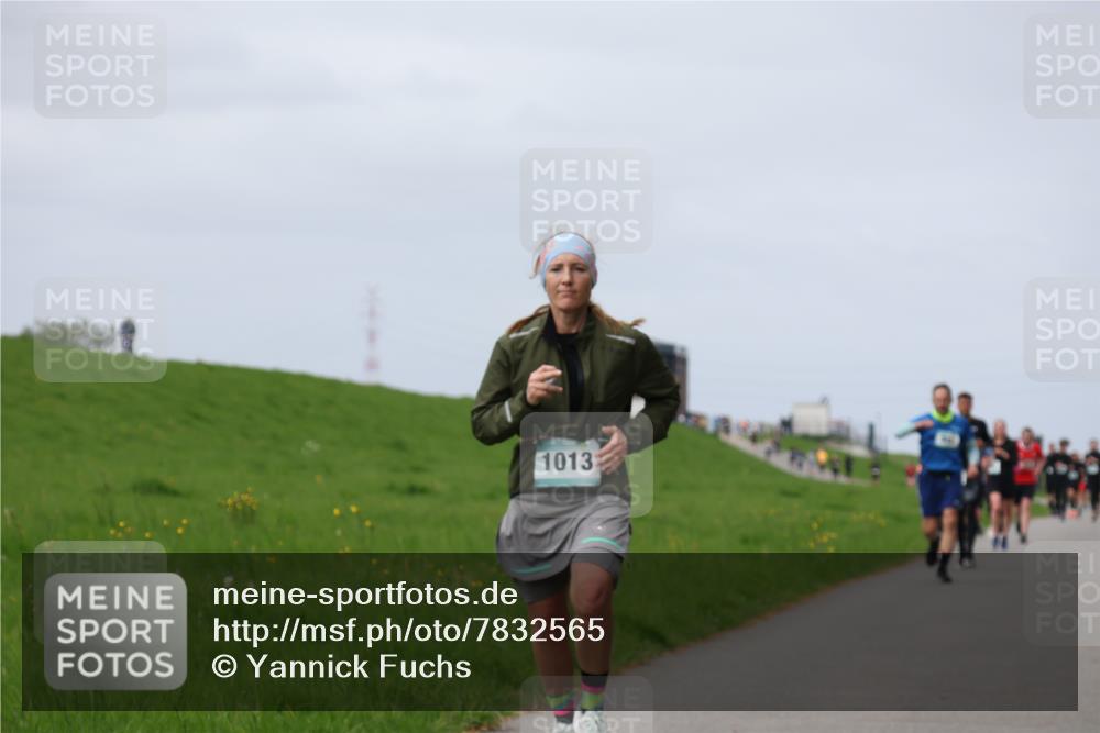 04.05.2025 - 8. Wedeler Halbmarathon Yannick Fuchs http://msf.ph/oto/7832565 04.05.2025 11:41:32 Laufen 1013 meine-sportfotos.de