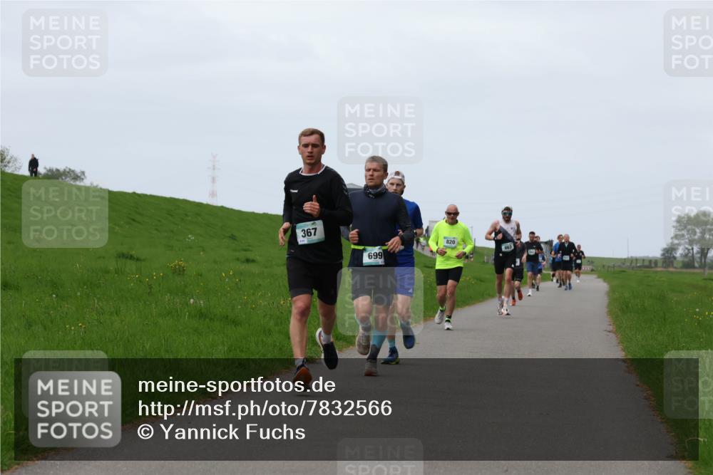 04.05.2025 - 8. Wedeler Halbmarathon Yannick Fuchs http://msf.ph/oto/7832566 04.05.2025 11:21:17 Laufen 367, 699, 820 meine-sportfotos.de