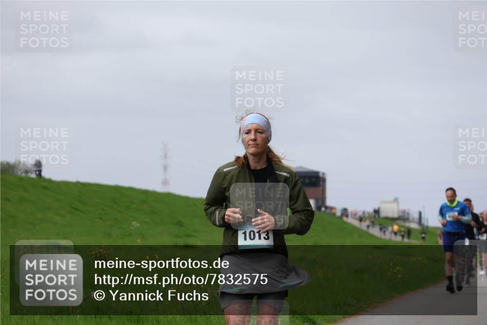 04.05.2025 - 8. Wedeler Halbmarathon Yannick Fuchs http://msf.ph/oto/7832575 04.05.2025 11:41:32 Laufen 1013 meine-sportfotos.de
