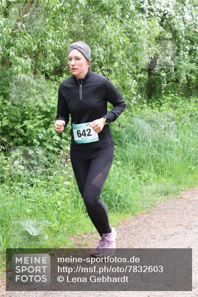 04.05.2025 - 8. Wedeler Halbmarathon Lena Gebhardt http://msf.ph/oto/7832603 04.05.2025 11:20:14 Laufen 642 meine-sportfotos.de