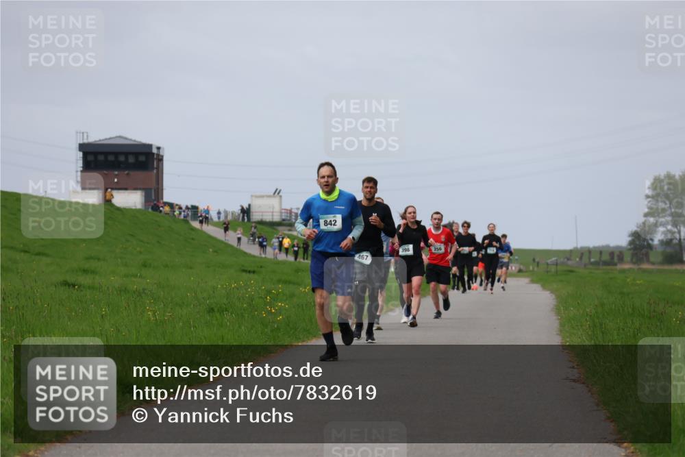 04.05.2025 - 8. Wedeler Halbmarathon Yannick Fuchs http://msf.ph/oto/7832619 04.05.2025 11:41:35 Laufen 842, 467, 398, 256 meine-sportfotos.de