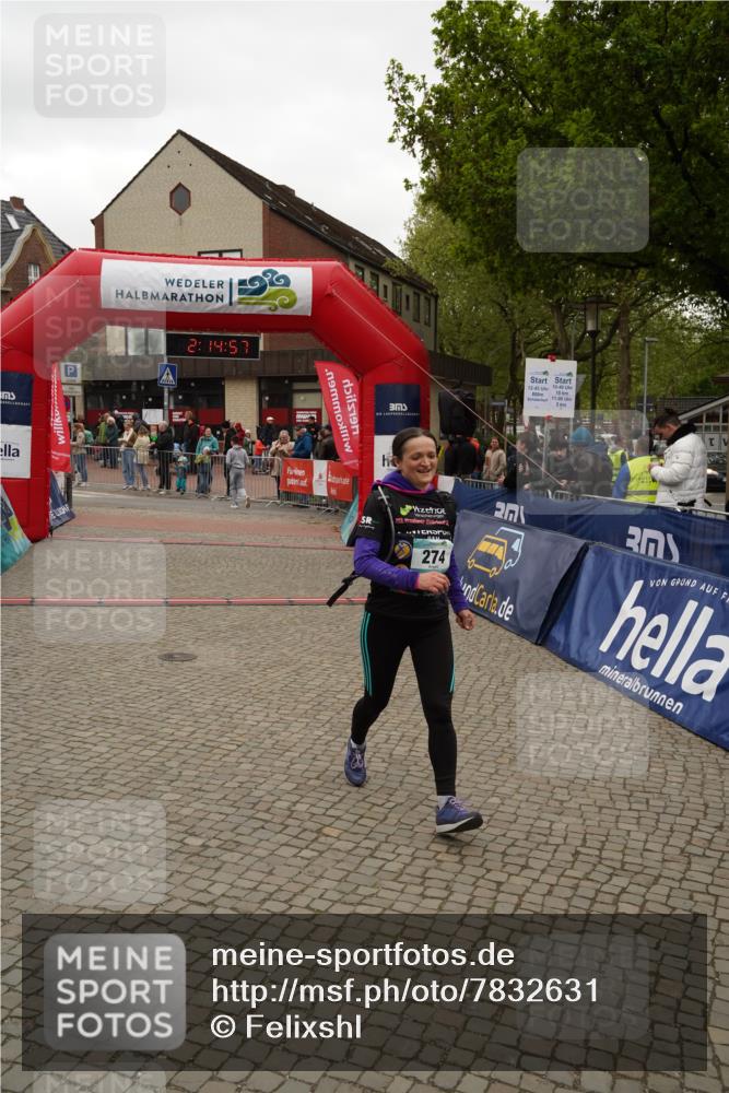 04.05.2025 - 8. Wedeler Halbmarathon Felixshl http://msf.ph/oto/7832631 04.05.2025 12:14:55 Ziel 274, 641, 1158 meine-sportfotos.de