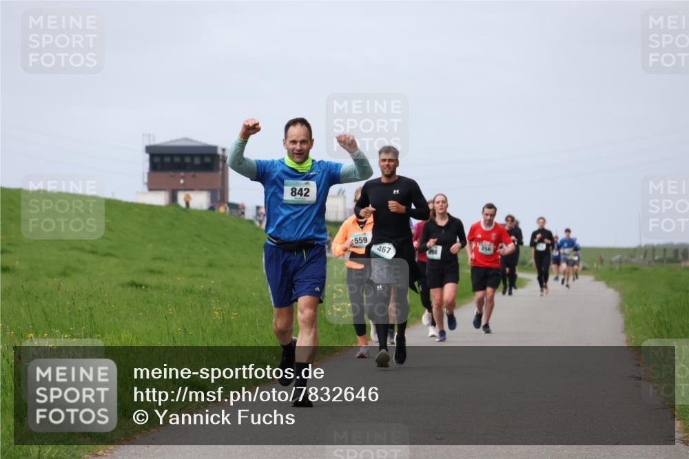 04.05.2025 - 8. Wedeler Halbmarathon Yannick Fuchs http://msf.ph/oto/7832646 04.05.2025 11:41:39 Laufen 842, 559, 467, 256 meine-sportfotos.de