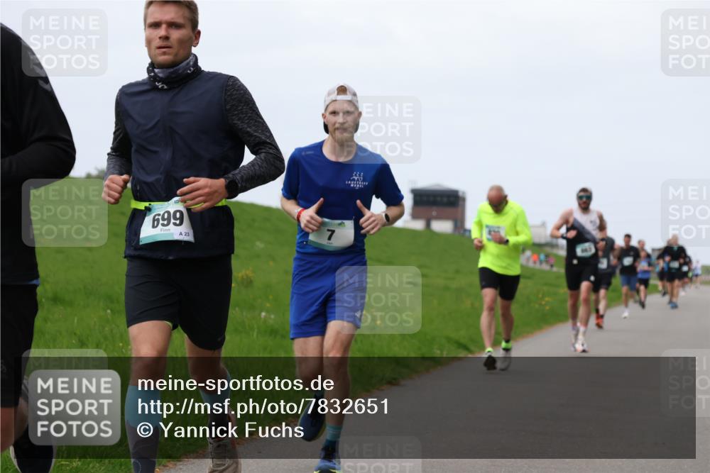 04.05.2025 - 8. Wedeler Halbmarathon Yannick Fuchs http://msf.ph/oto/7832651 04.05.2025 11:21:20 Laufen 699, 23 meine-sportfotos.de