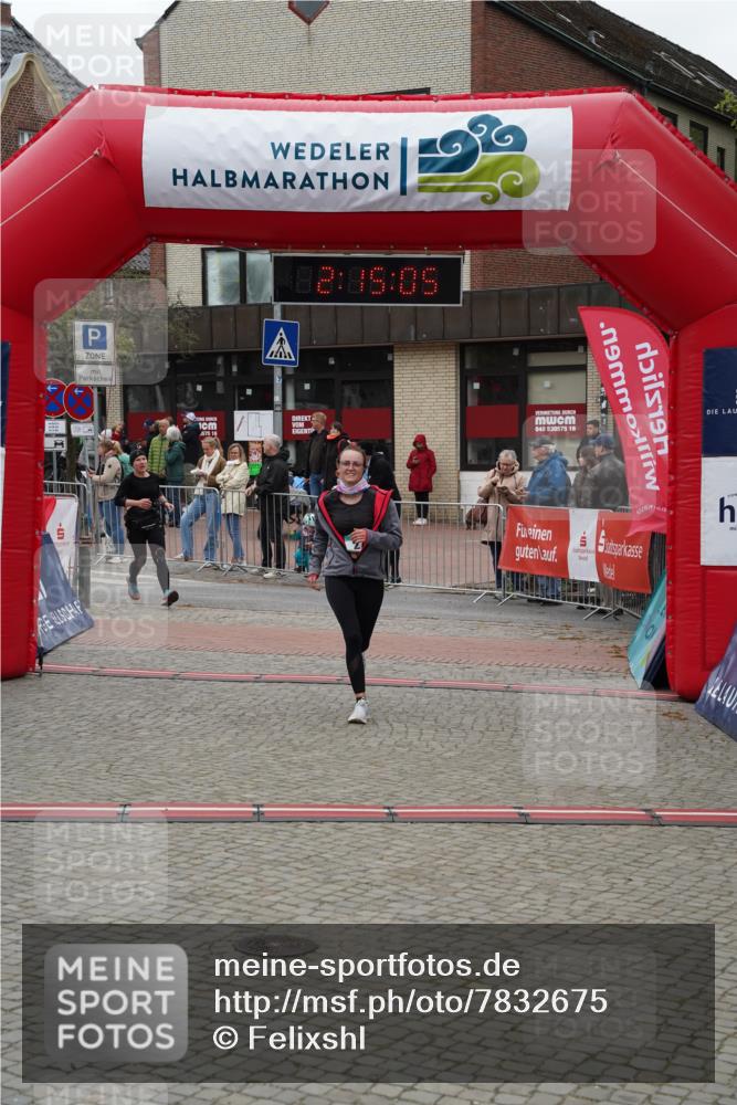 04.05.2025 - 8. Wedeler Halbmarathon Felixshl http://msf.ph/oto/7832675 04.05.2025 12:15:03 Ziel 271, 296, 601 meine-sportfotos.de