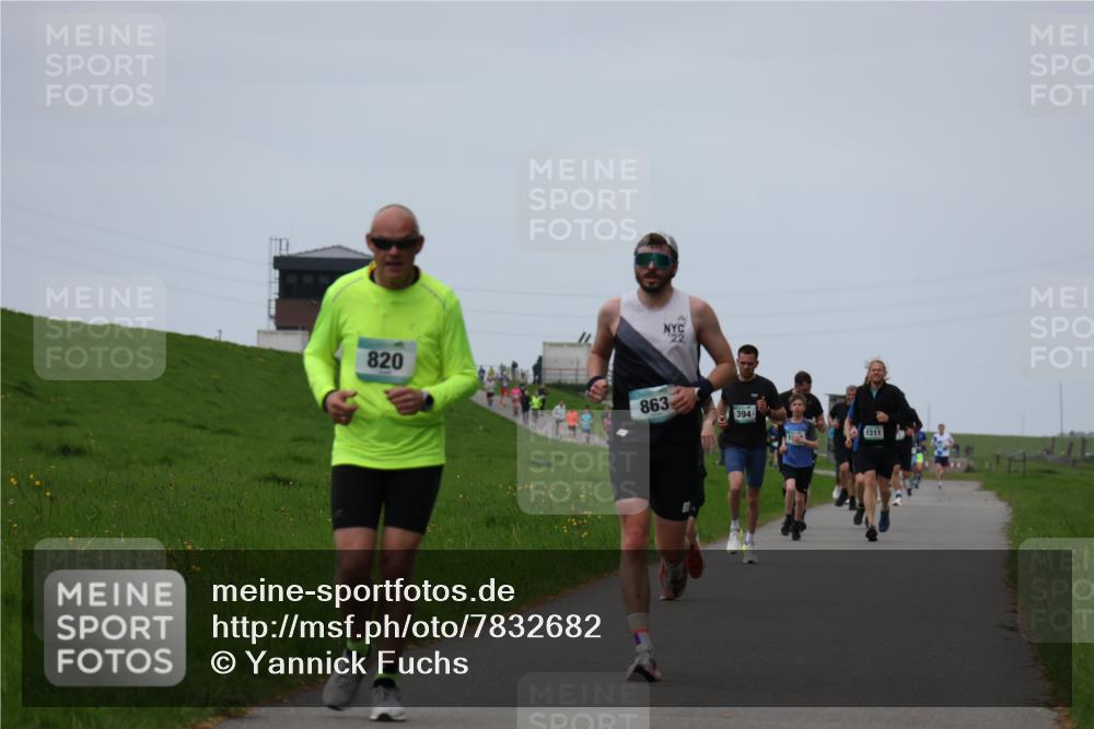 04.05.2025 - 8. Wedeler Halbmarathon Yannick Fuchs http://msf.ph/oto/7832682 04.05.2025 11:21:21 Laufen 820, 22, 863, 394, 1211 meine-sportfotos.de