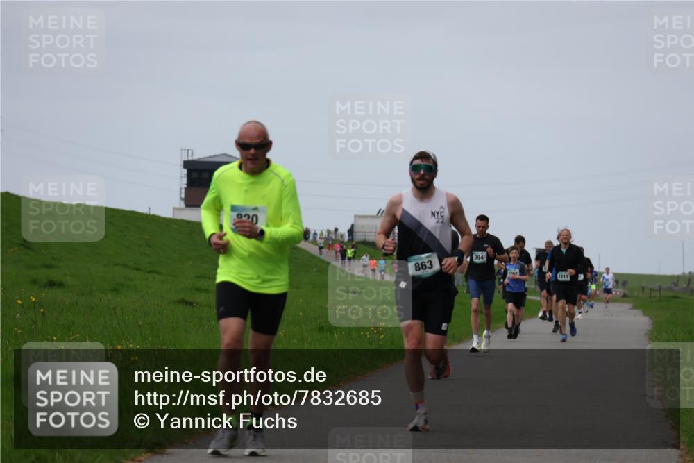 04.05.2025 - 8. Wedeler Halbmarathon Yannick Fuchs http://msf.ph/oto/7832685 04.05.2025 11:21:21 Laufen 920, 863, 394, 1062, 1211 meine-sportfotos.de