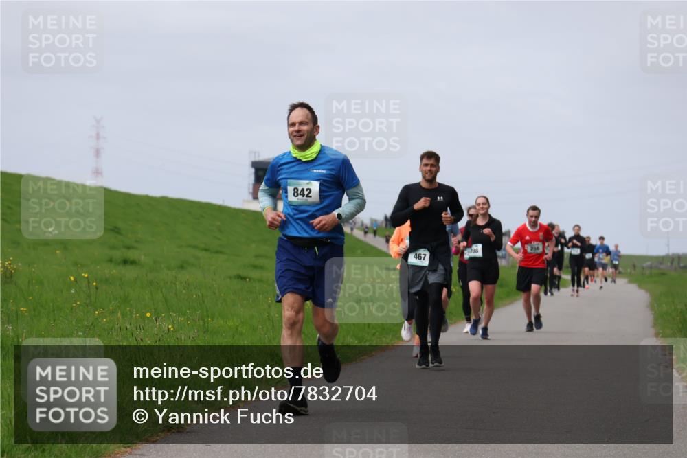04.05.2025 - 8. Wedeler Halbmarathon Yannick Fuchs http://msf.ph/oto/7832704 04.05.2025 11:41:40 Laufen 842, 467, 098, 256 meine-sportfotos.de