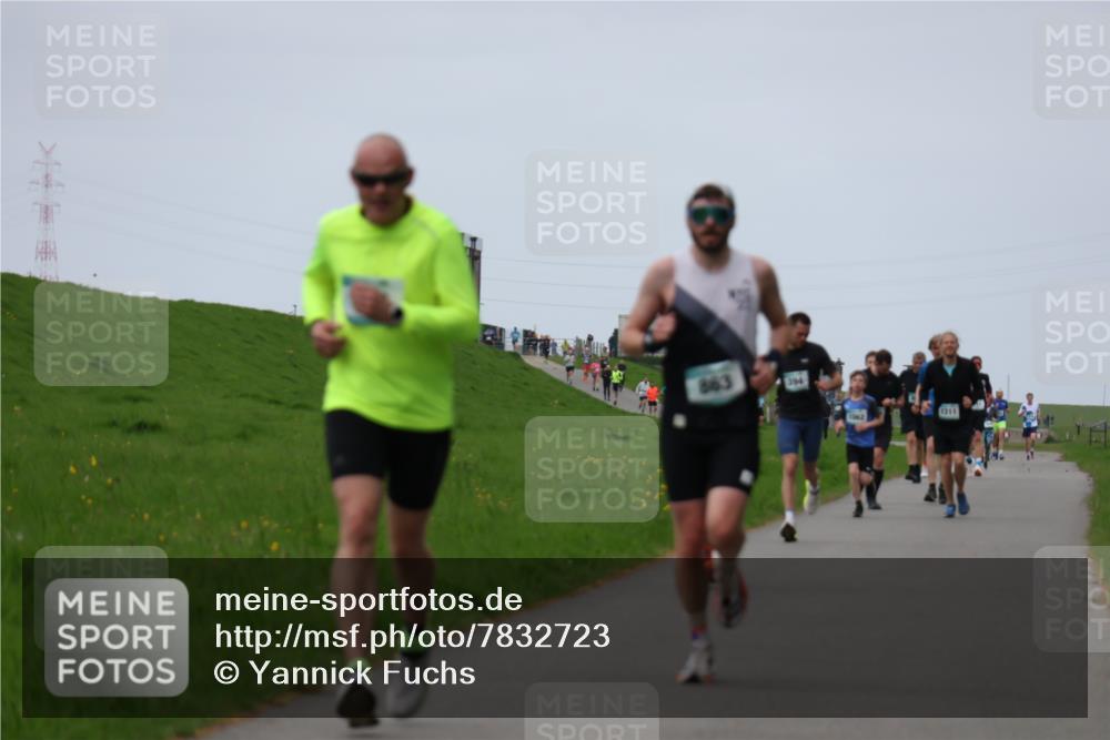 04.05.2025 - 8. Wedeler Halbmarathon Yannick Fuchs http://msf.ph/oto/7832723 04.05.2025 11:21:22 Laufen 863, 1211 meine-sportfotos.de