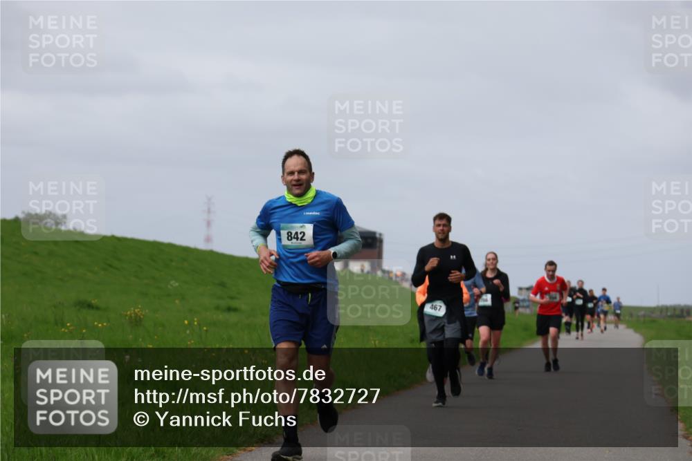 04.05.2025 - 8. Wedeler Halbmarathon Yannick Fuchs http://msf.ph/oto/7832727 04.05.2025 11:41:42 Laufen 842, 467 meine-sportfotos.de