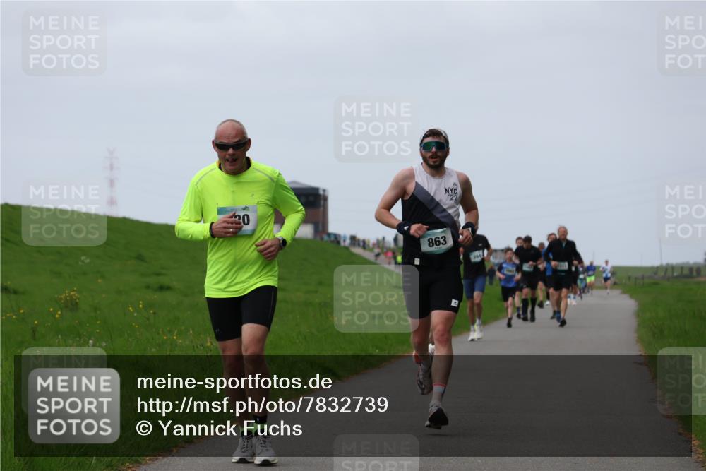 04.05.2025 - 8. Wedeler Halbmarathon Yannick Fuchs http://msf.ph/oto/7832739 04.05.2025 11:21:23 Laufen 22, 20, 863 meine-sportfotos.de