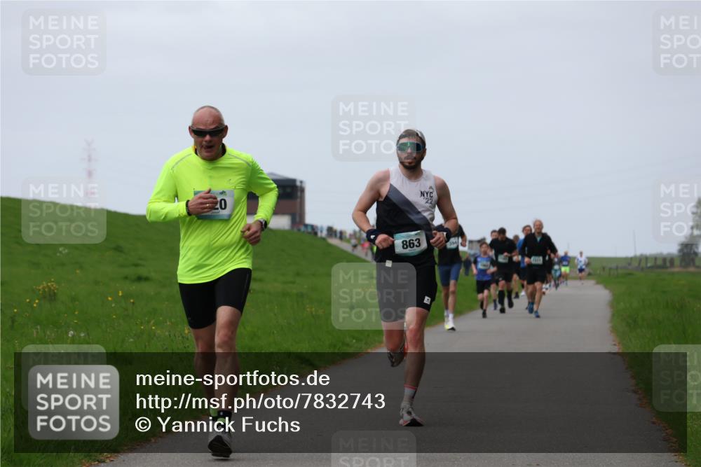 04.05.2025 - 8. Wedeler Halbmarathon Yannick Fuchs http://msf.ph/oto/7832743 04.05.2025 11:21:23 Laufen 20, 863, 22 meine-sportfotos.de