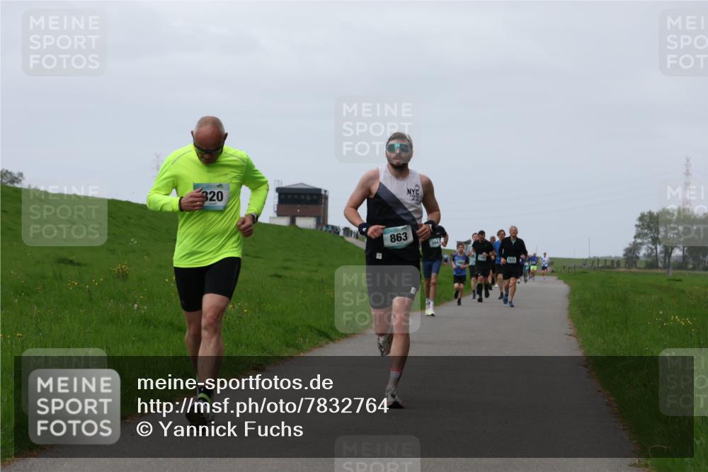 04.05.2025 - 8. Wedeler Halbmarathon Yannick Fuchs http://msf.ph/oto/7832764 04.05.2025 11:21:24 Laufen 320, 863, 394, 1163 meine-sportfotos.de