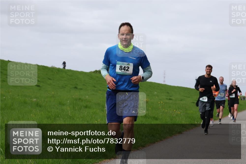 04.05.2025 - 8. Wedeler Halbmarathon Yannick Fuchs http://msf.ph/oto/7832779 04.05.2025 11:41:44 Laufen 842, 467, 233 meine-sportfotos.de