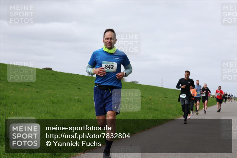 04.05.2025 - 8. Wedeler Halbmarathon Yannick Fuchs http://msf.ph/oto/7832804 04.05.2025 11:41:45 Laufen 842, 467 meine-sportfotos.de