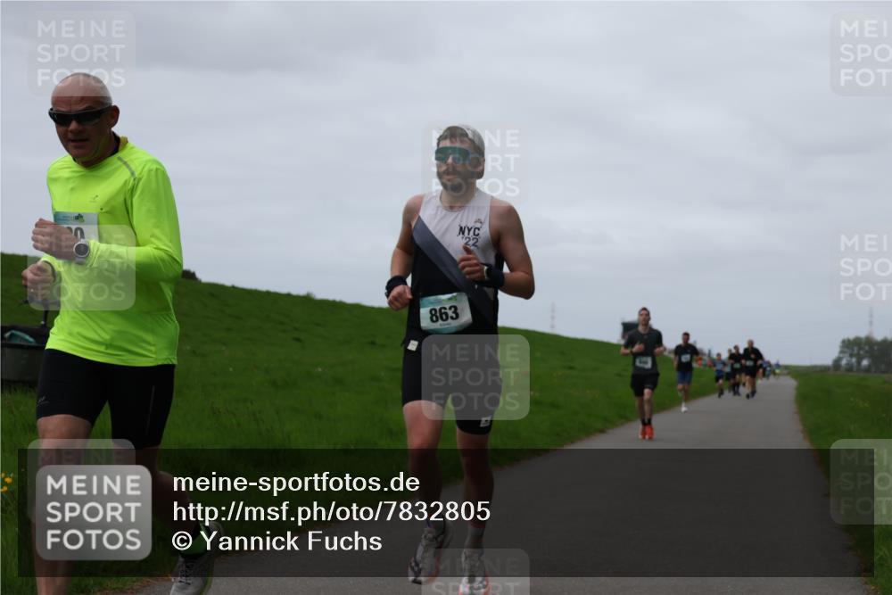 04.05.2025 - 8. Wedeler Halbmarathon Yannick Fuchs http://msf.ph/oto/7832805 04.05.2025 11:21:27 Laufen 22, 863 meine-sportfotos.de