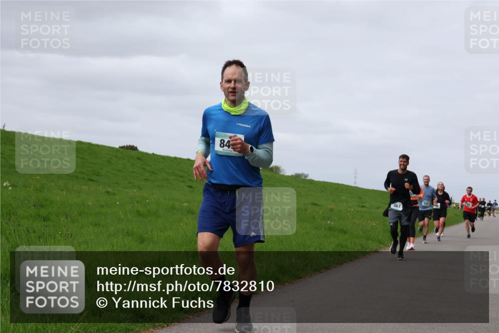 04.05.2025 - 8. Wedeler Halbmarathon Yannick Fuchs http://msf.ph/oto/7832810 04.05.2025 11:41:45 Laufen 84, 467, 233 meine-sportfotos.de