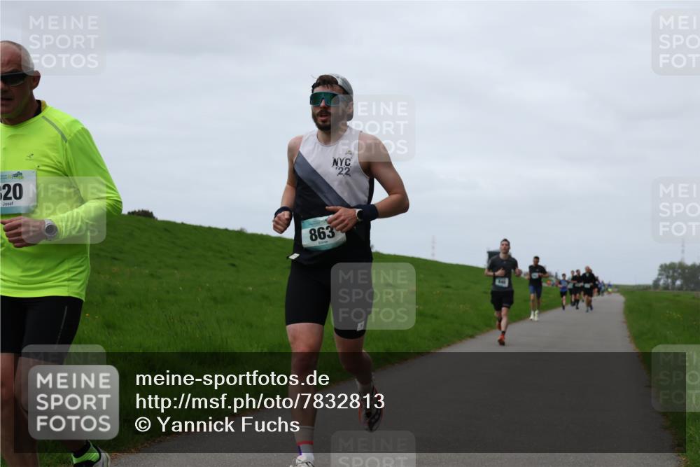 04.05.2025 - 8. Wedeler Halbmarathon Yannick Fuchs http://msf.ph/oto/7832813 04.05.2025 11:21:27 Laufen 20, 863, 22 meine-sportfotos.de