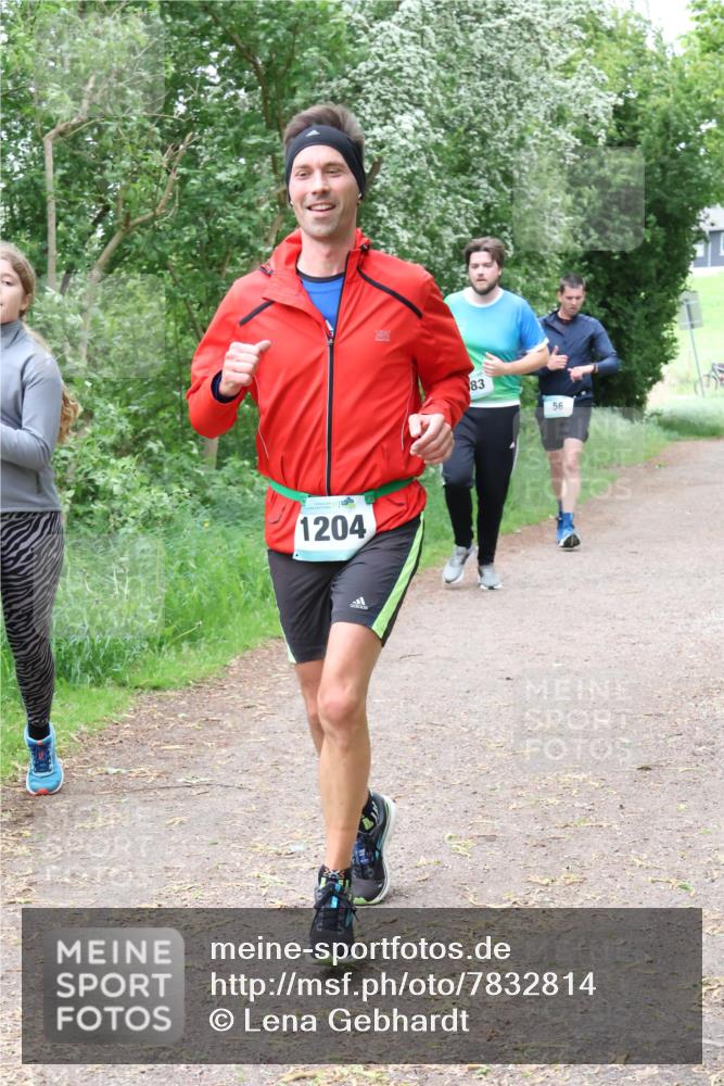 04.05.2025 - 8. Wedeler Halbmarathon Lena Gebhardt http://msf.ph/oto/7832814 04.05.2025 11:20:35 Laufen 1204, 83, 56 meine-sportfotos.de