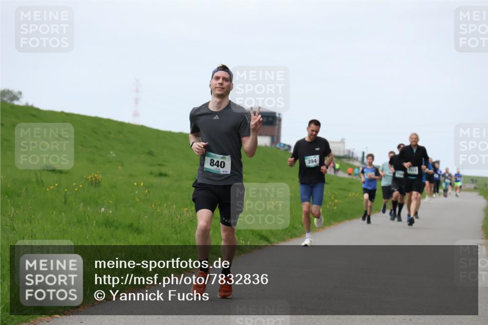04.05.2025 - 8. Wedeler Halbmarathon Yannick Fuchs http://msf.ph/oto/7832836 04.05.2025 11:21:28 Laufen 840, 60, 394, 226 meine-sportfotos.de