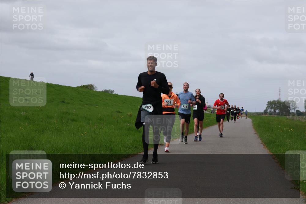 04.05.2025 - 8. Wedeler Halbmarathon Yannick Fuchs http://msf.ph/oto/7832853 04.05.2025 11:41:47 Laufen 467, 559, 233 meine-sportfotos.de