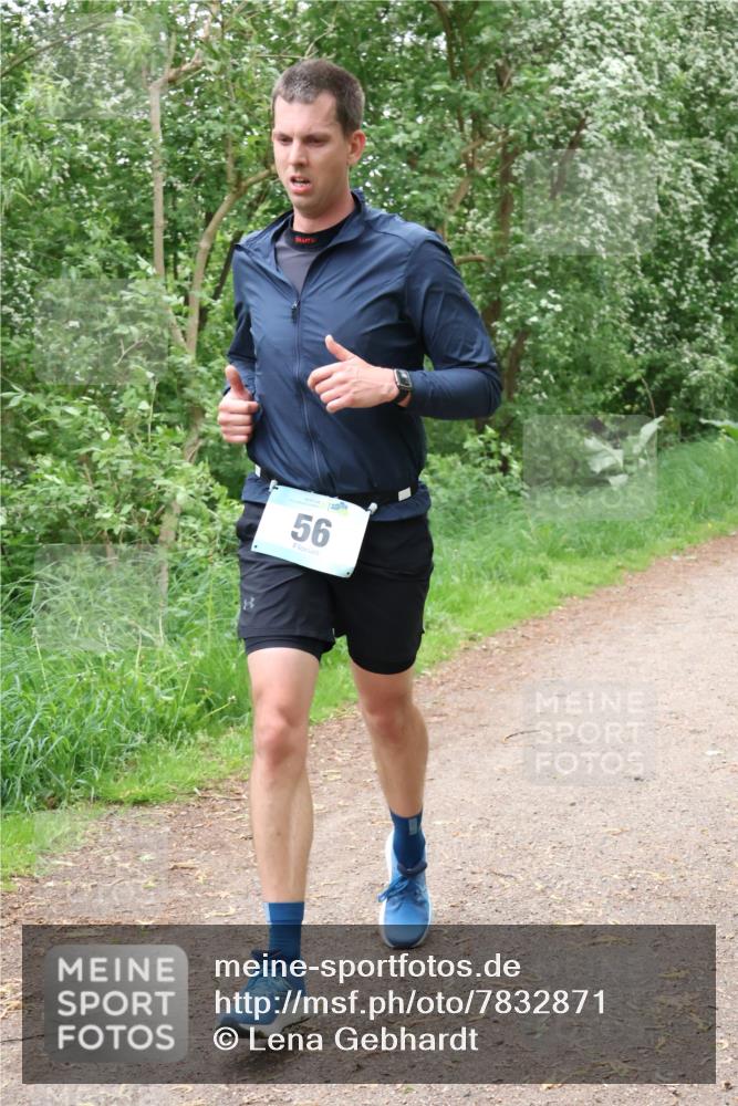 04.05.2025 - 8. Wedeler Halbmarathon Lena Gebhardt http://msf.ph/oto/7832871 04.05.2025 11:20:38 Laufen 56 meine-sportfotos.de