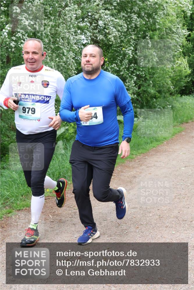 04.05.2025 - 8. Wedeler Halbmarathon Lena Gebhardt http://msf.ph/oto/7832933 04.05.2025 11:20:45 Laufen 979, 148, 54 meine-sportfotos.de