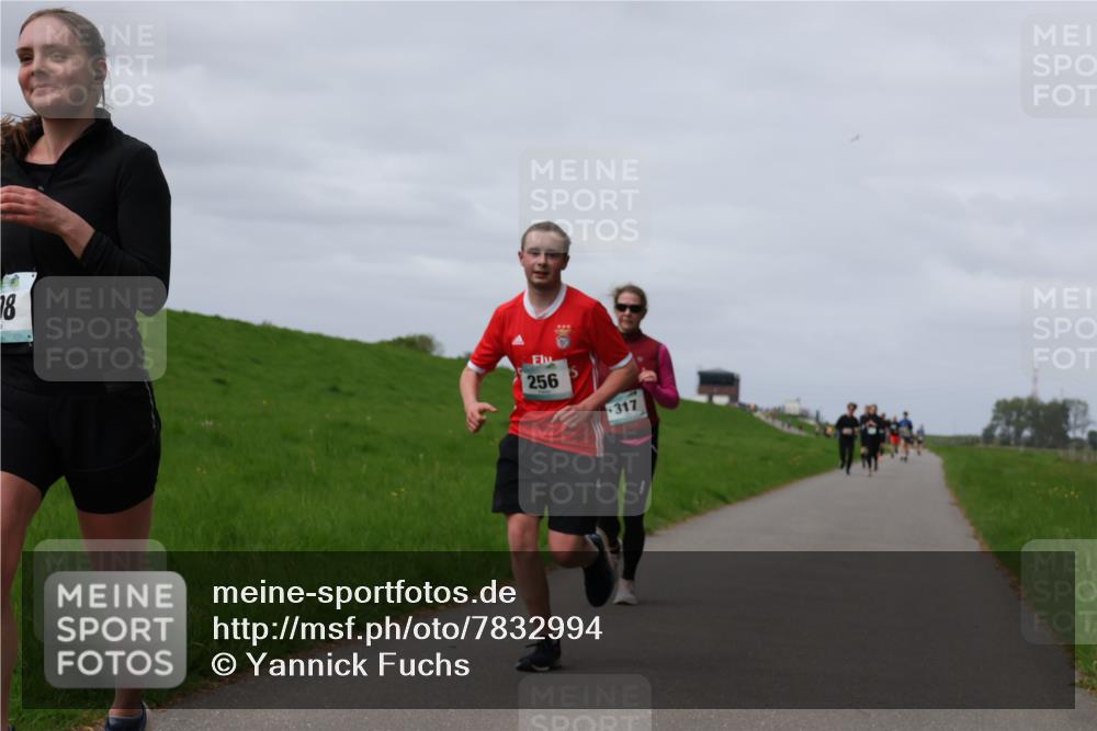 04.05.2025 - 8. Wedeler Halbmarathon Yannick Fuchs http://msf.ph/oto/7832994 04.05.2025 11:41:52 Laufen 78, 256, 317 meine-sportfotos.de
