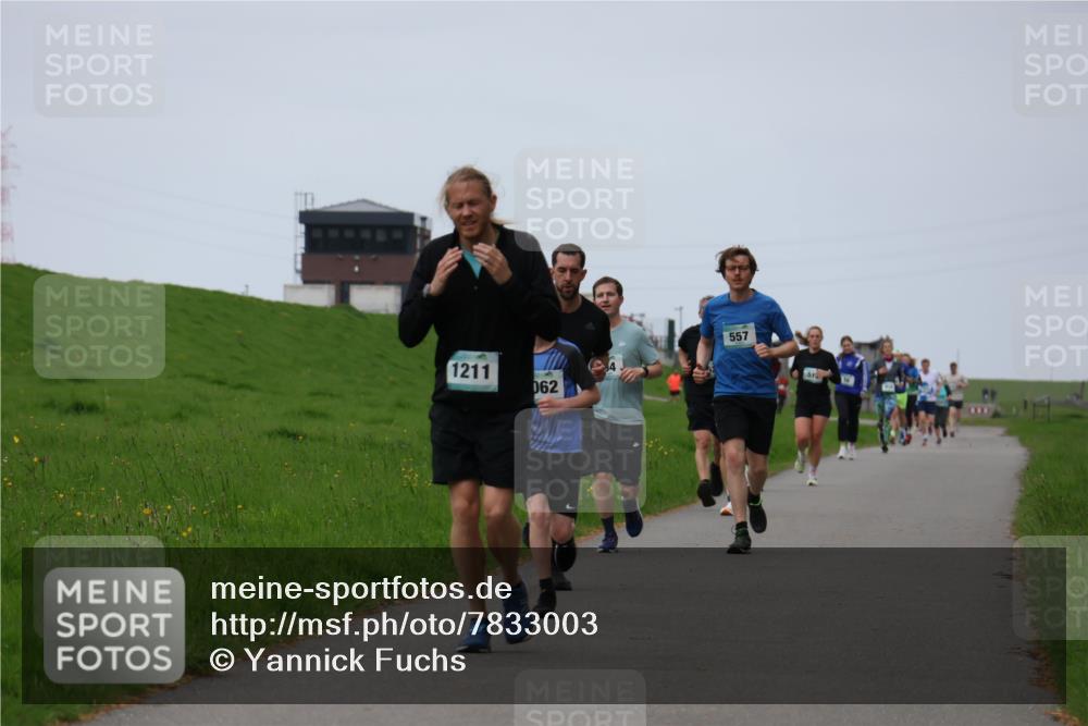 04.05.2025 - 8. Wedeler Halbmarathon Yannick Fuchs http://msf.ph/oto/7833003 04.05.2025 11:21:34 Laufen 1211, 062, 557, 519 meine-sportfotos.de