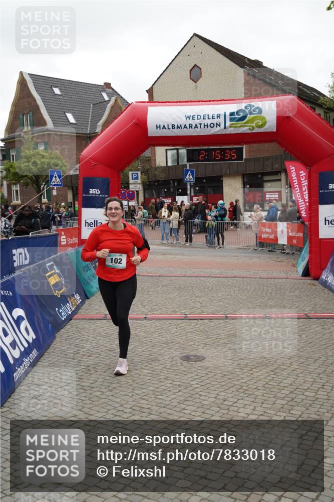 04.05.2025 - 8. Wedeler Halbmarathon Felixshl http://msf.ph/oto/7833018 04.05.2025 12:15:33 Ziel 102, 675 meine-sportfotos.de