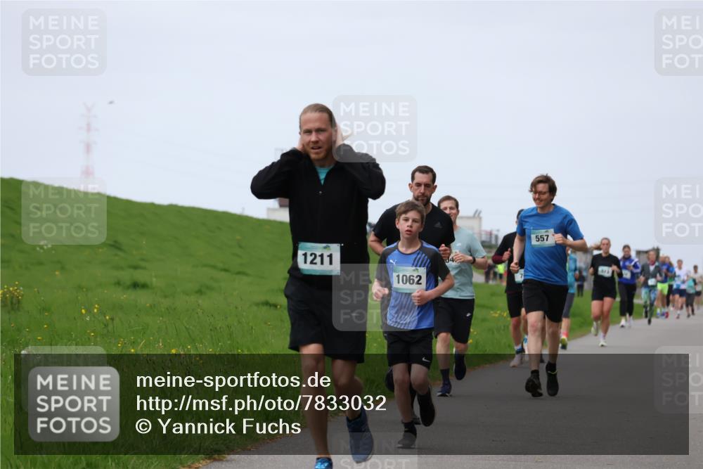 04.05.2025 - 8. Wedeler Halbmarathon Yannick Fuchs http://msf.ph/oto/7833032 04.05.2025 11:21:36 Laufen 1211, 1062, 557 meine-sportfotos.de