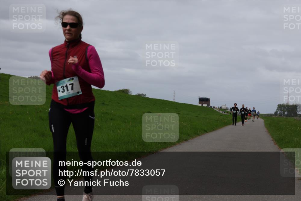 04.05.2025 - 8. Wedeler Halbmarathon Yannick Fuchs http://msf.ph/oto/7833057 04.05.2025 11:41:54 Laufen 317 meine-sportfotos.de