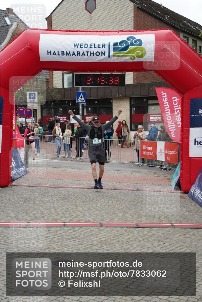 04.05.2025 - 8. Wedeler Halbmarathon Felixshl http://msf.ph/oto/7833062 04.05.2025 12:15:36 Ziel 102, 276, 675 meine-sportfotos.de