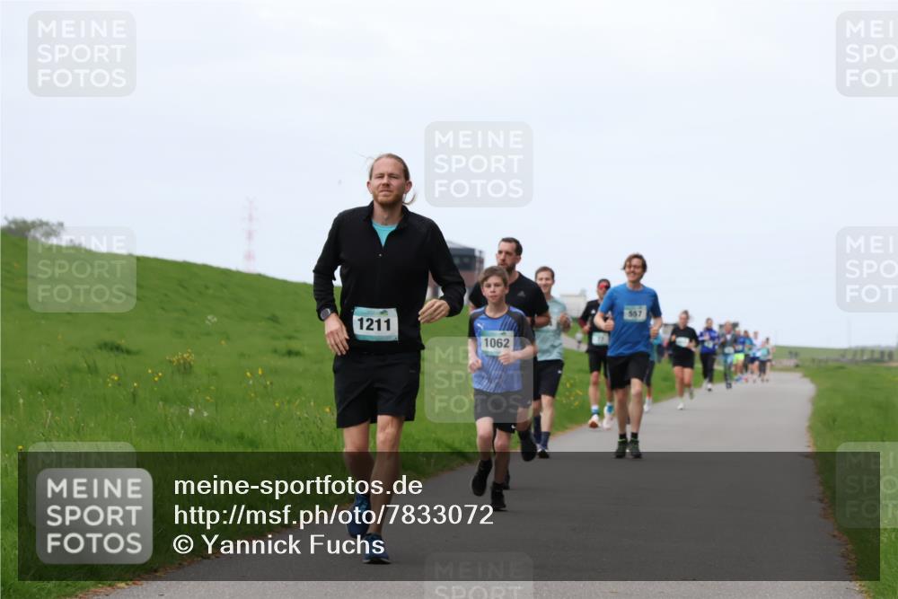 04.05.2025 - 8. Wedeler Halbmarathon Yannick Fuchs http://msf.ph/oto/7833072 04.05.2025 11:21:37 Laufen 1211, 1062, 557 meine-sportfotos.de