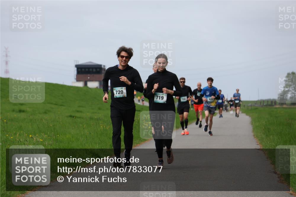 04.05.2025 - 8. Wedeler Halbmarathon Yannick Fuchs http://msf.ph/oto/7833077 04.05.2025 11:42:03 Laufen 720, 719, 786 meine-sportfotos.de